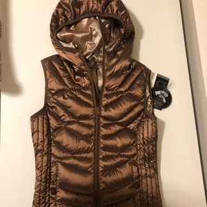 B BY BERNARDO gold/copper vest